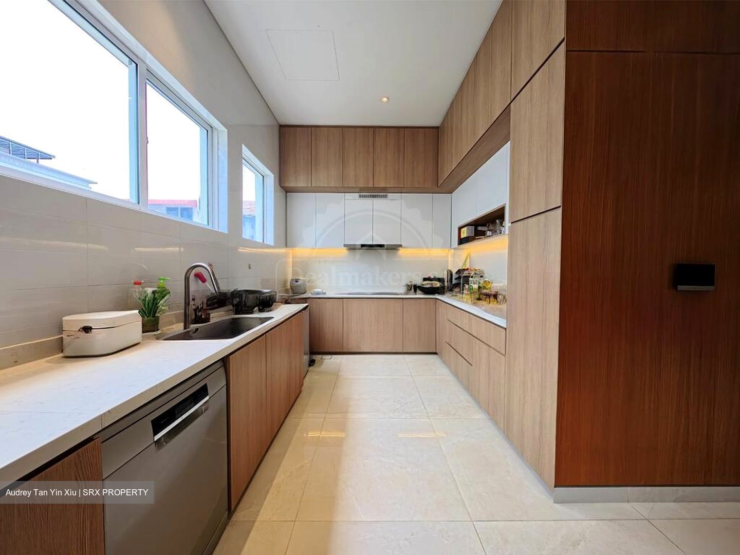 Canary Park (D16), Terrace #520434351